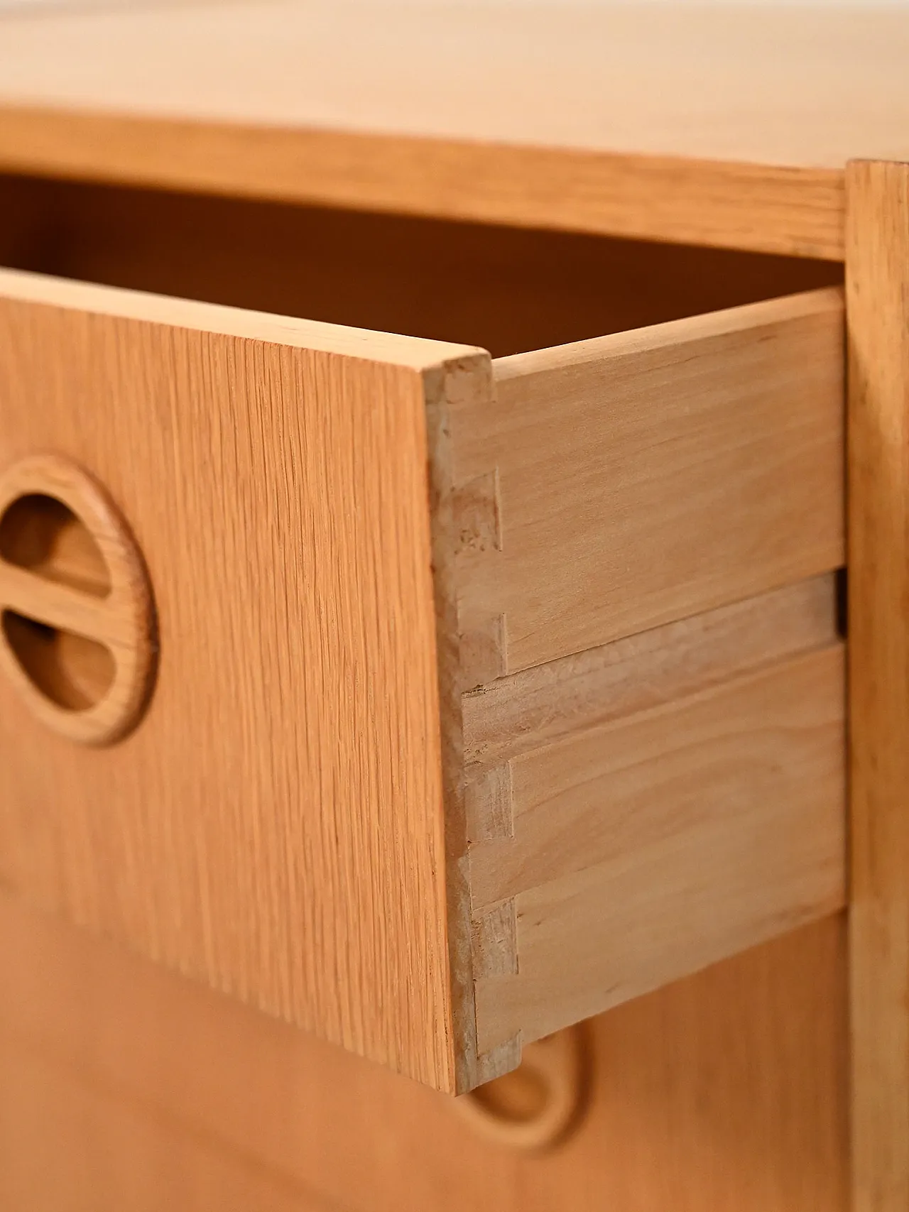 Cassettiera in rovere di Arne Wahl Iversen 7