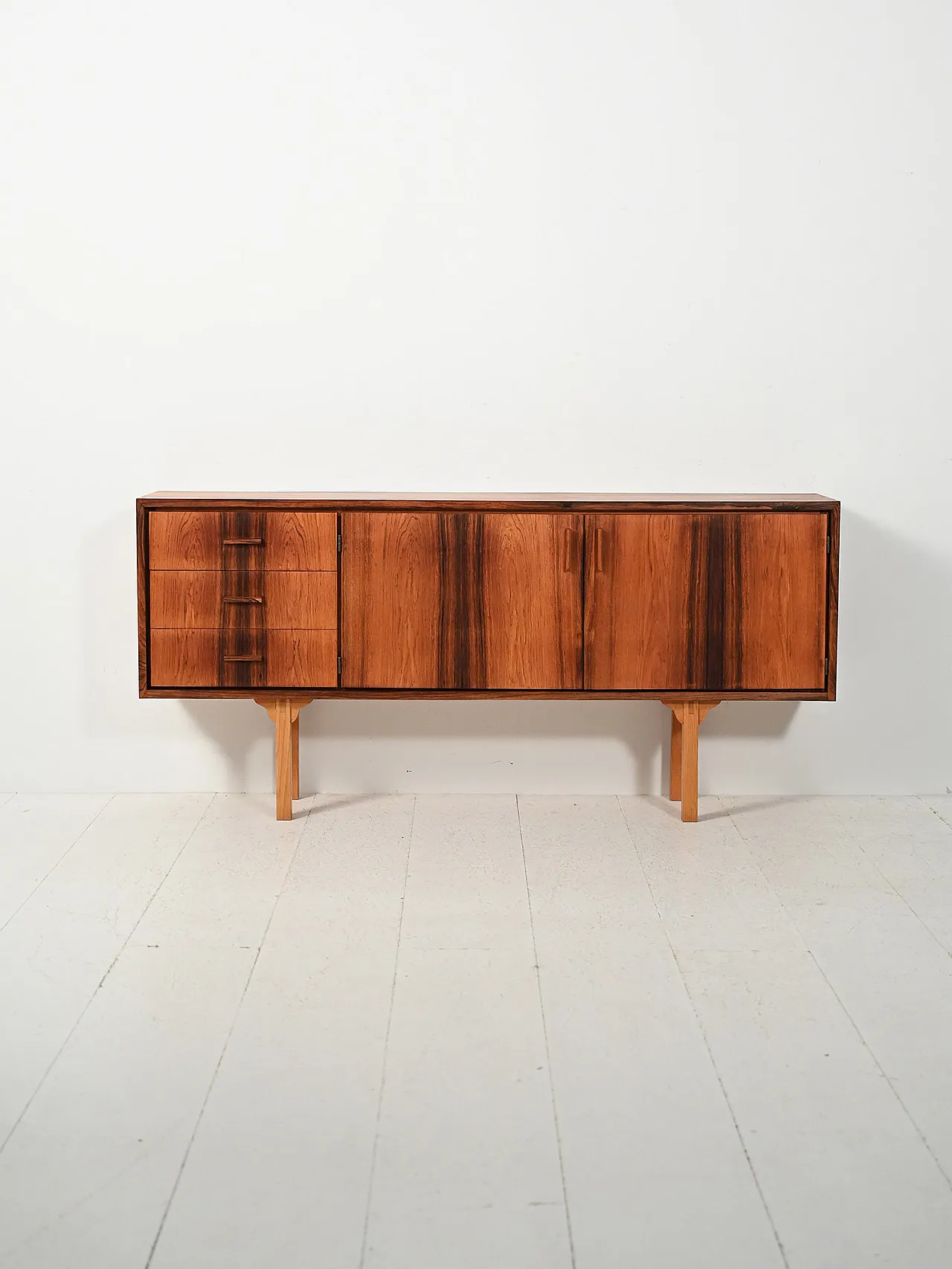 Small Scandinavian sideboard in rosewood 2