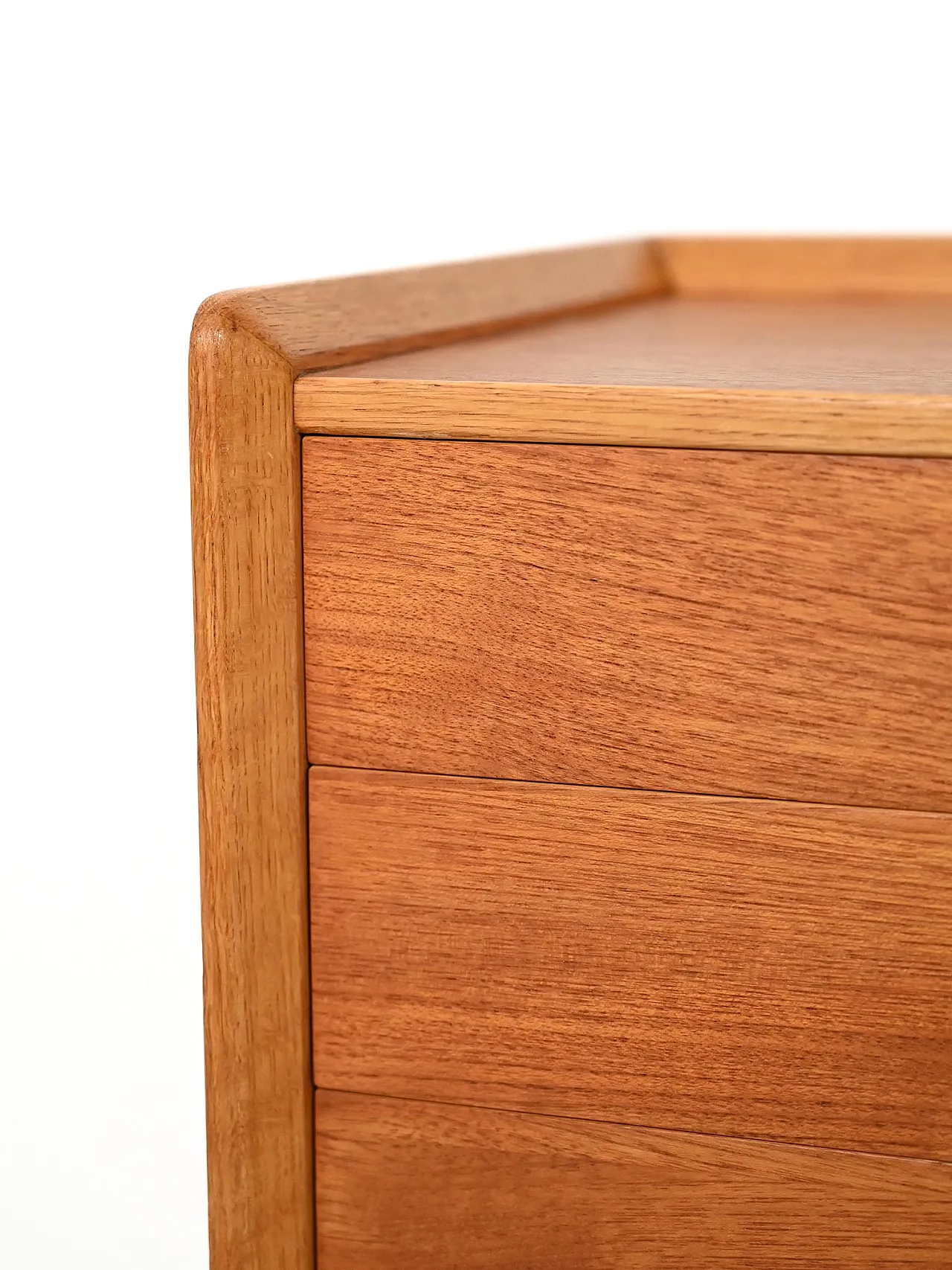 Comodino scandinavo, anni '60 6