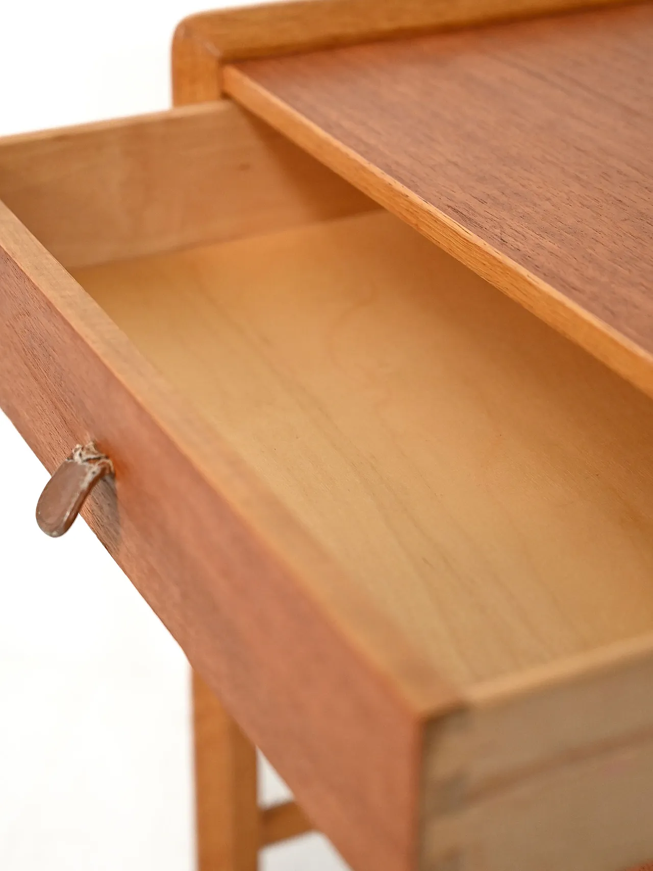 Comodino scandinavo, anni '60 8