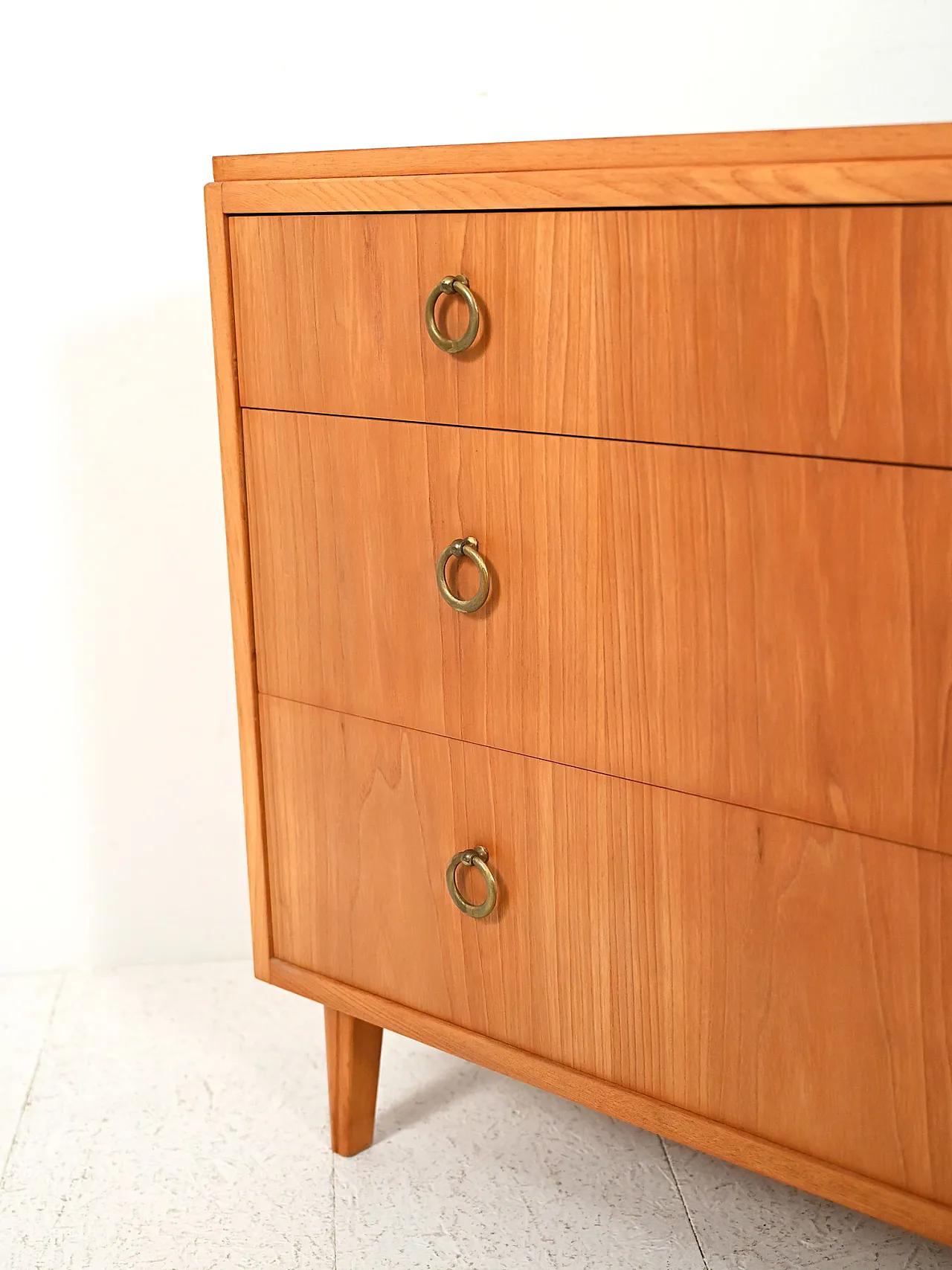 Scandinavian deco chest of drawers in elm, 40s 6