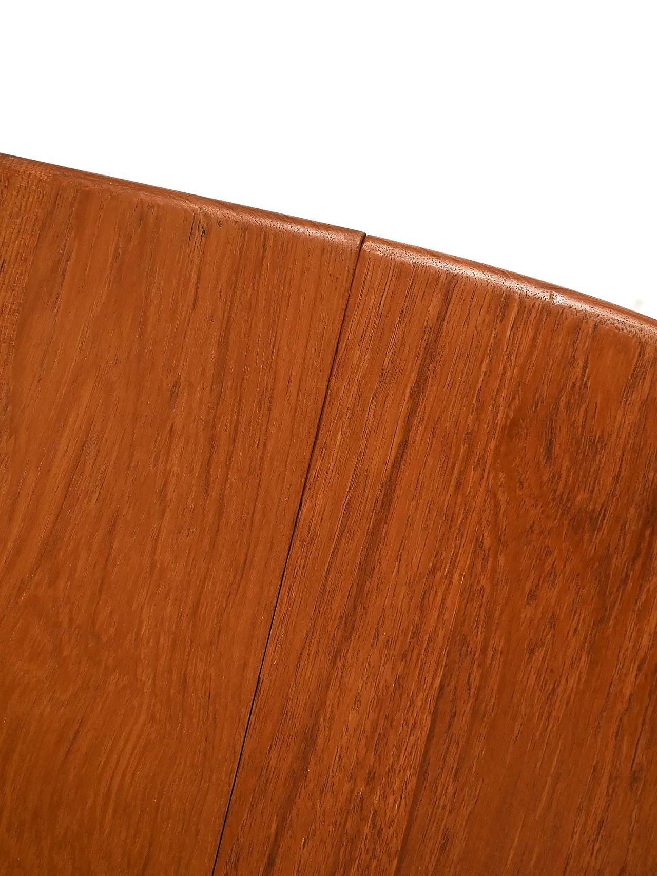 Round extendable teak table by Svante Skogh 6