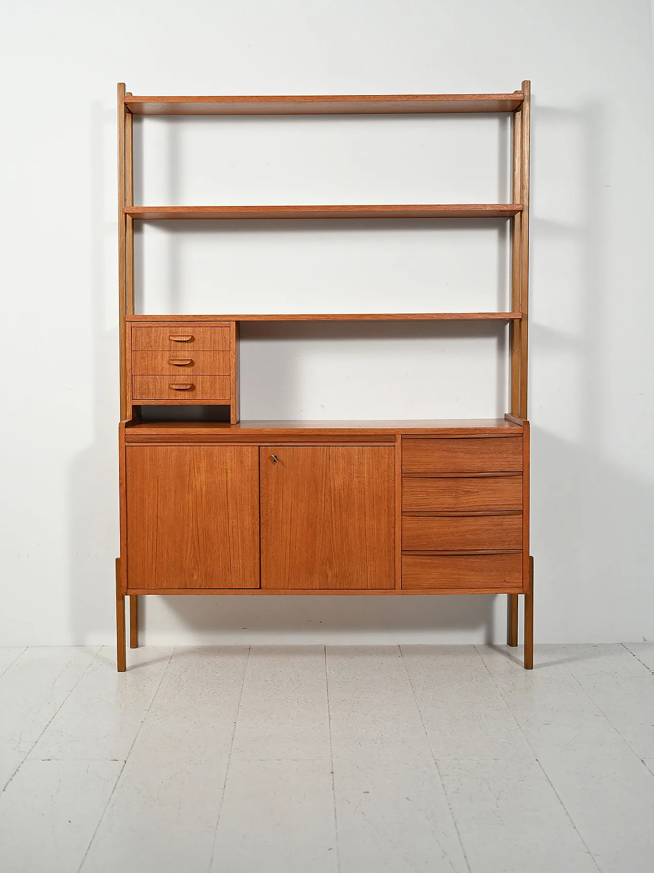 Scandinavian teak bookcase with extractable desk, 1950s/60s 2