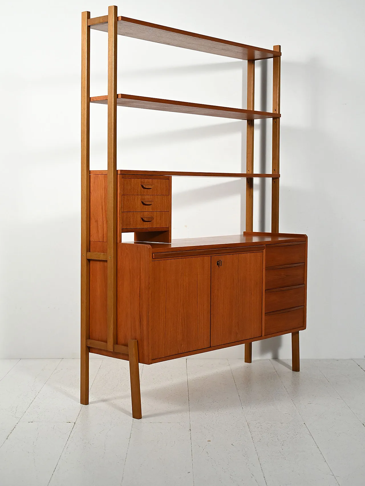 Scandinavian teak bookcase with extractable desk, 1950s/60s 4