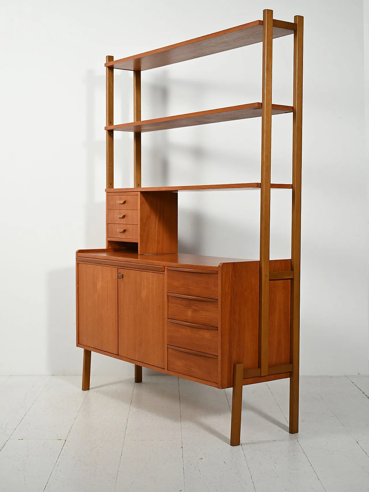 Scandinavian teak bookcase with extractable desk, 1950s/60s 5