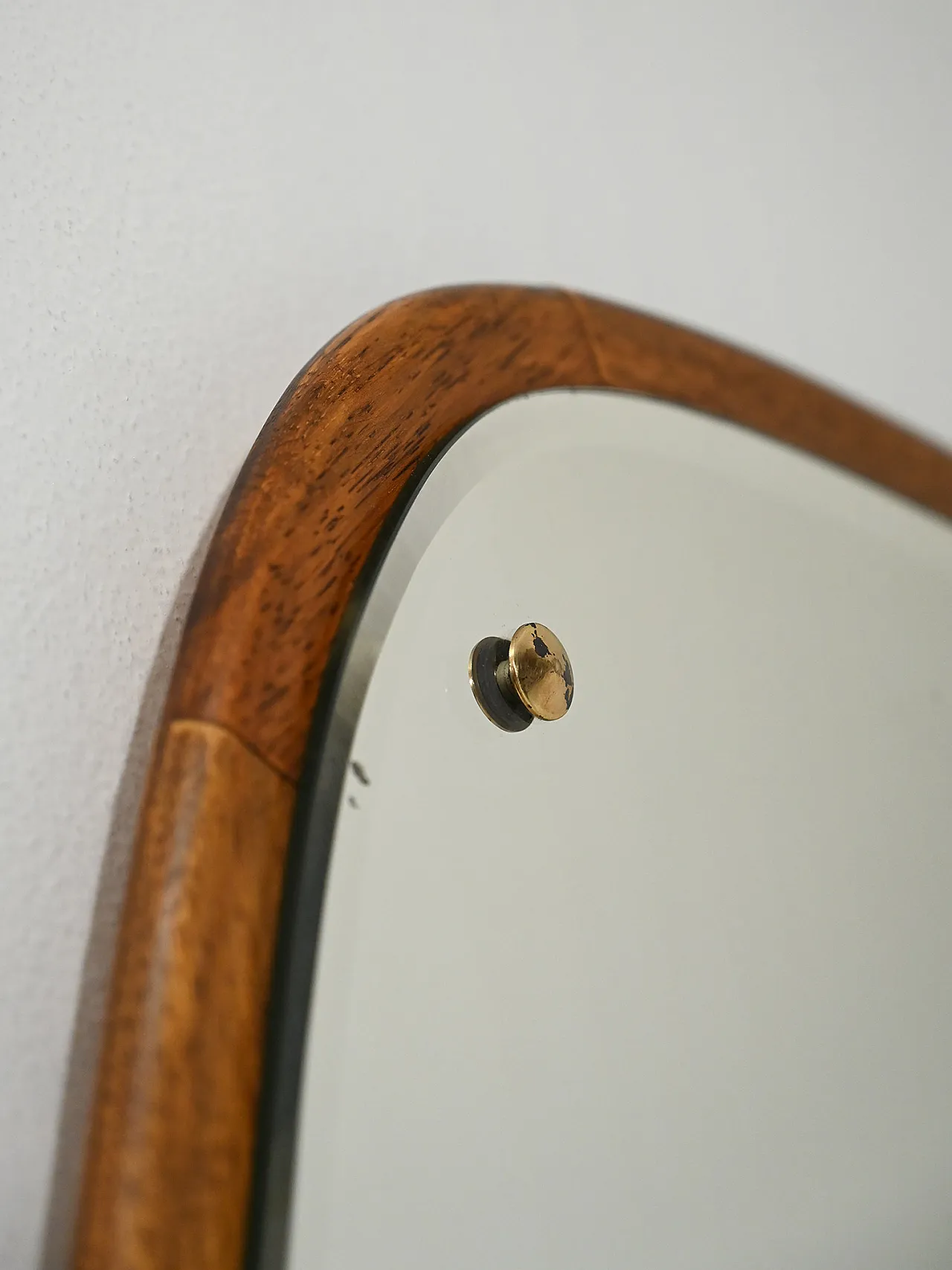 Specchio scandinavo ovoidale in rovere, anni ’60 6