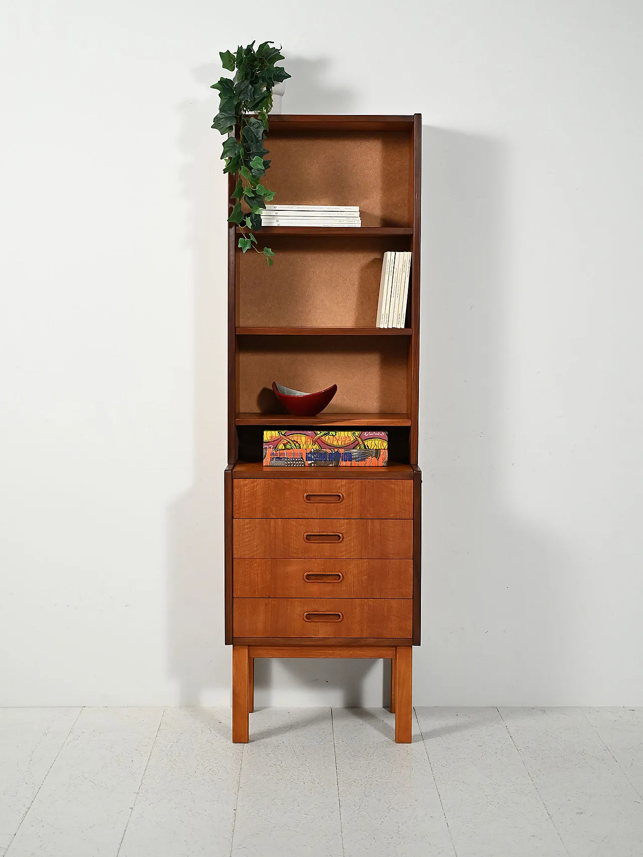 Small Scandinavian teak bookcase, 1960s 1