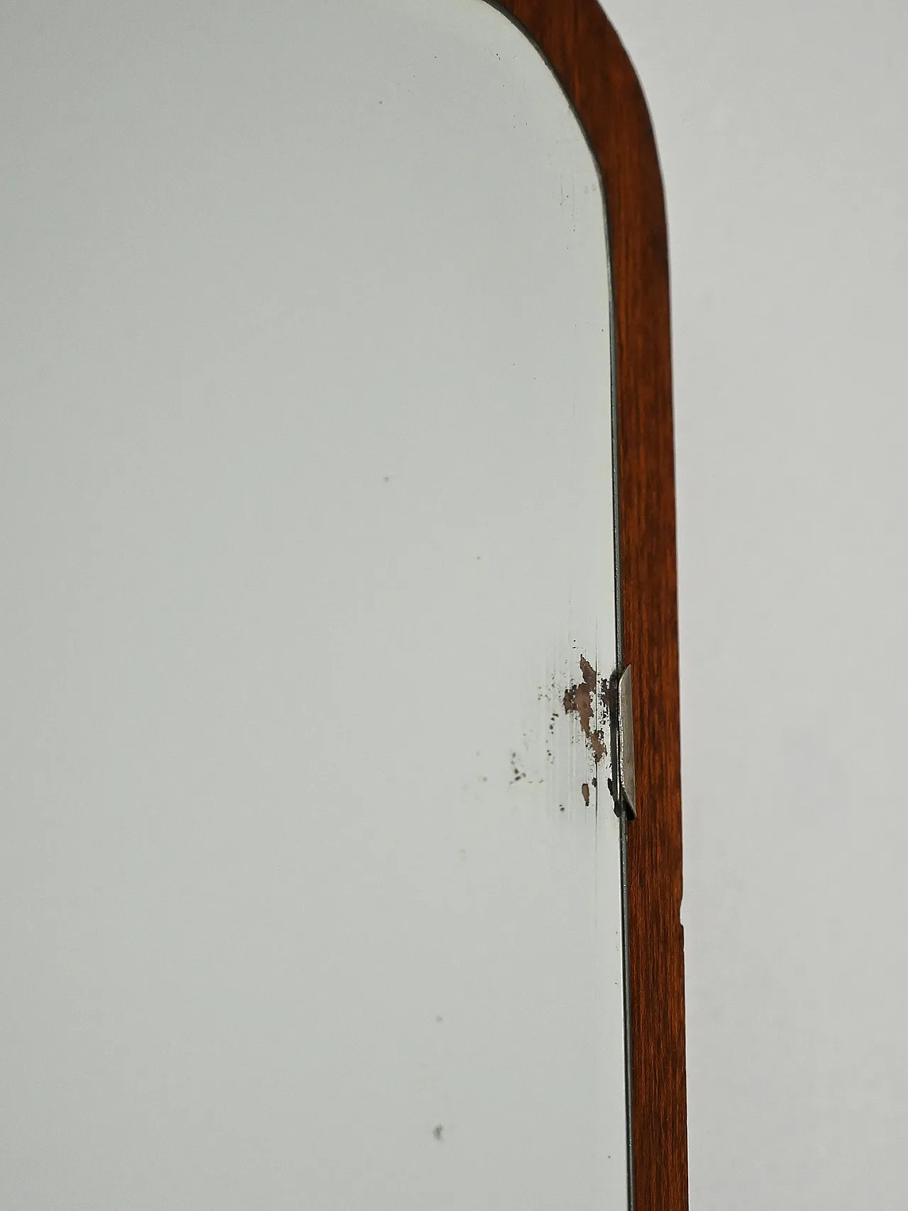 Specchio scandinavo con cornice in teak 6