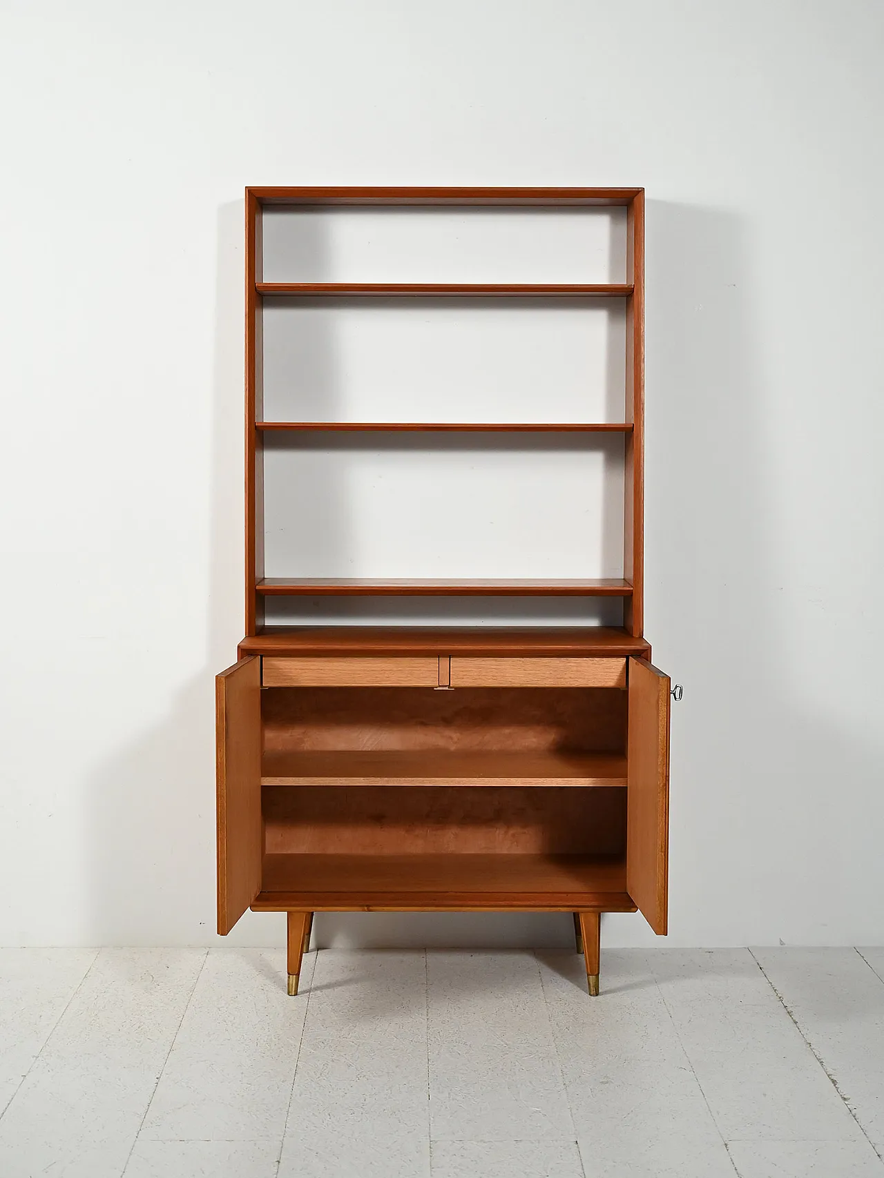 Libreria scandinava con cabinet, anni '60 3