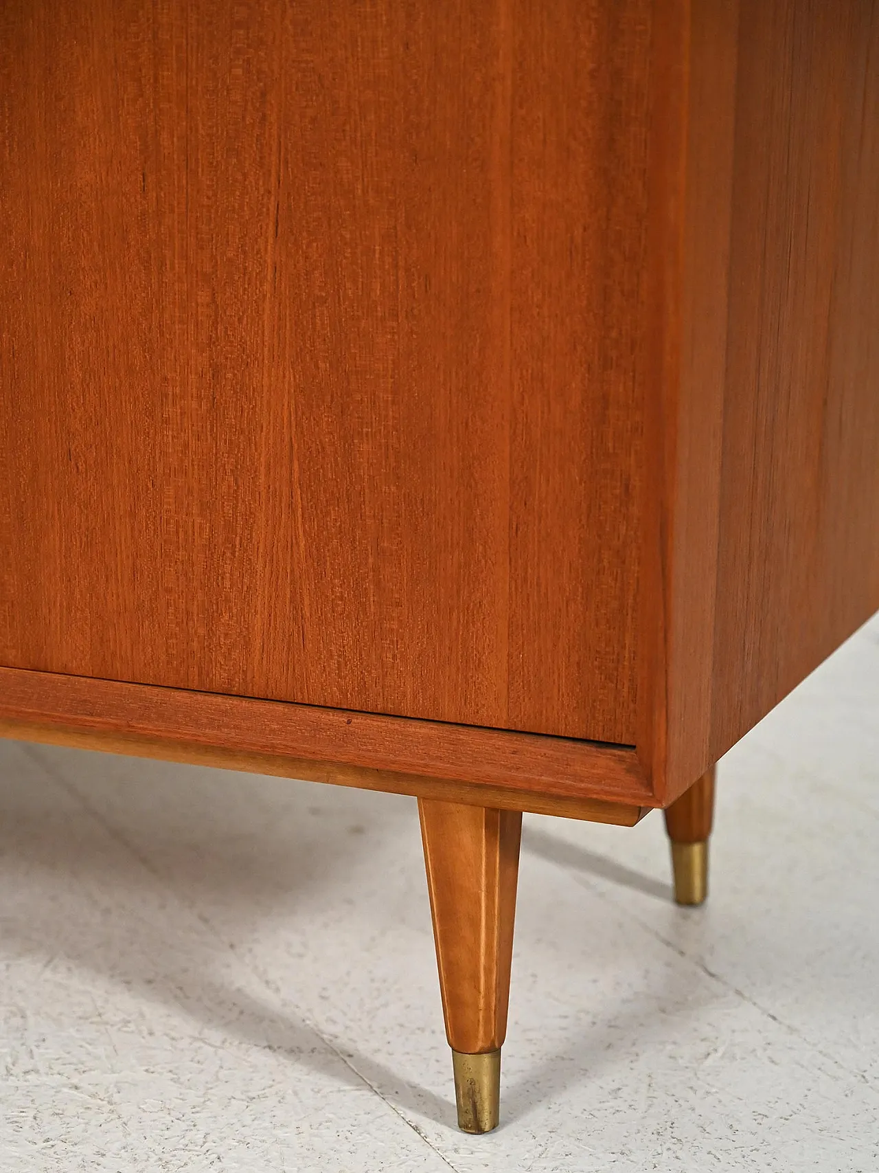 Libreria scandinava con cabinet, anni '60 9