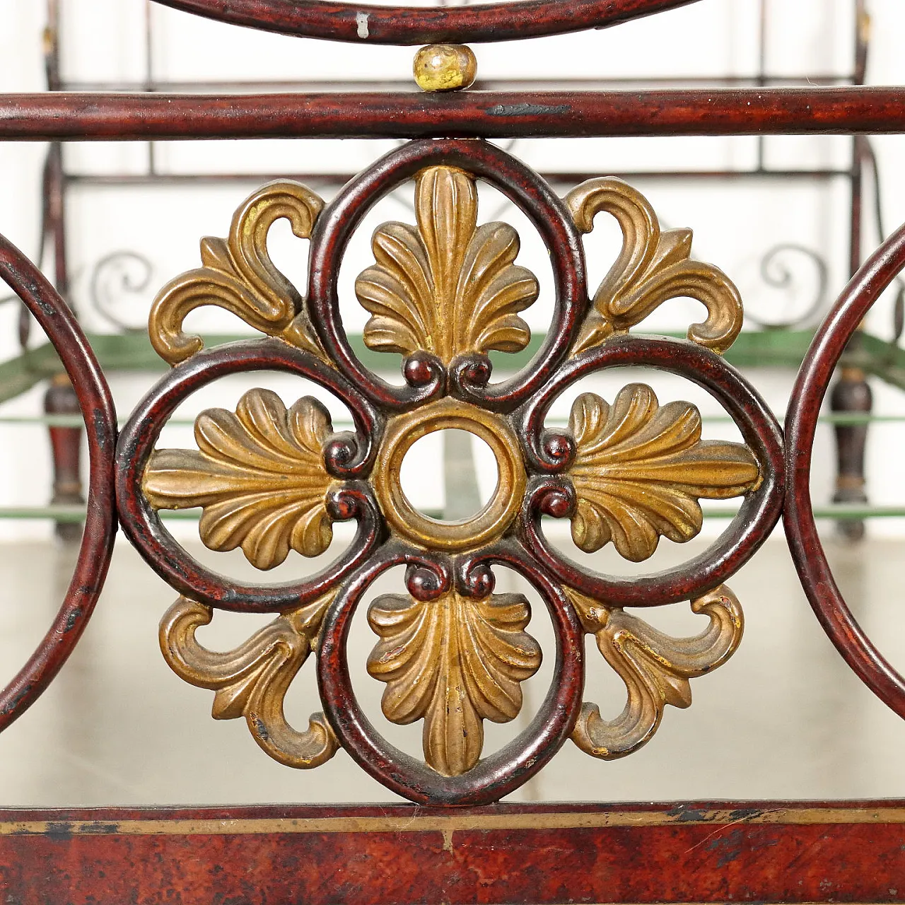 Restoration bed in red lacquered wrought iron, second quarter 19th century 7