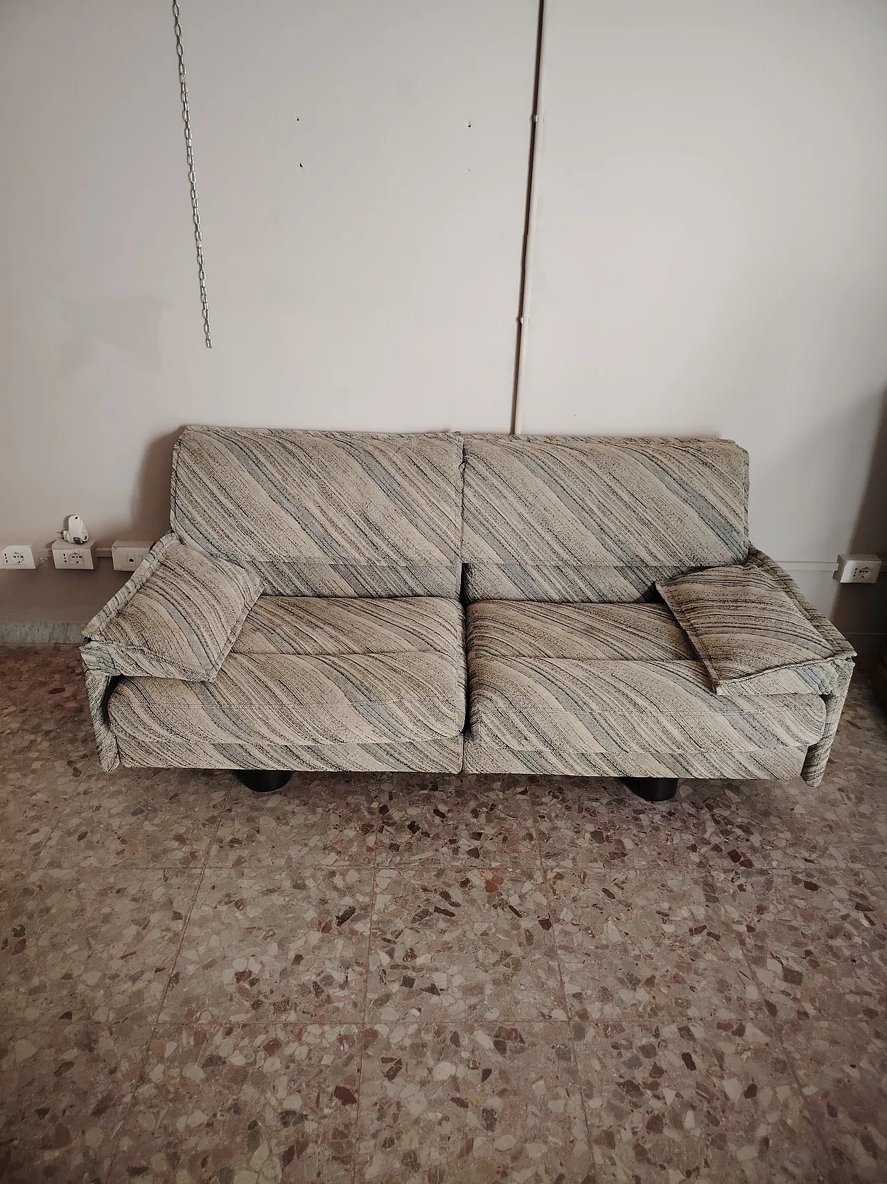 Sofa by Giovanni Offredi for Saporiti Missoni fabric, 80s 2