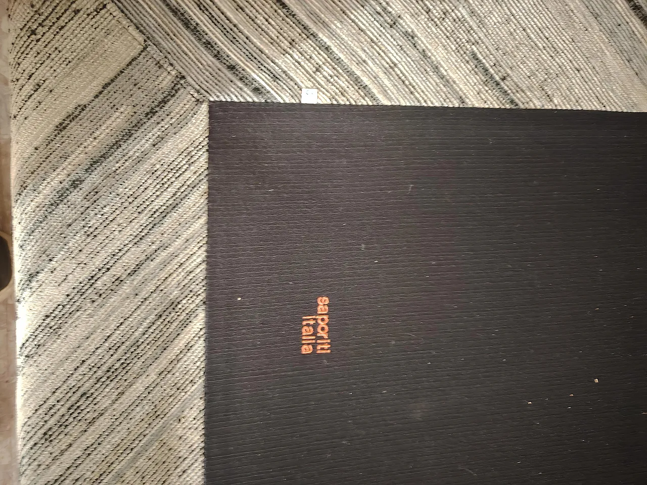 Sofa by Giovanni Offredi for Saporiti Missoni fabric, 80s 6