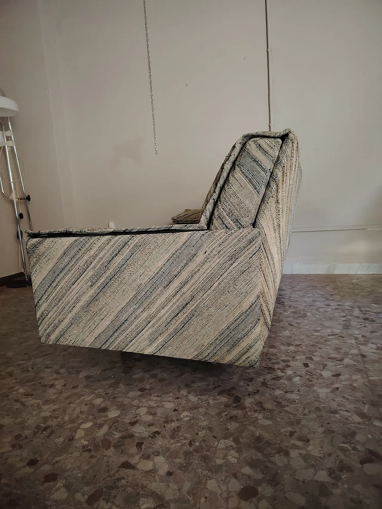 Sofa by Giovanni Offredi for Saporiti Missoni fabric, 80s 9