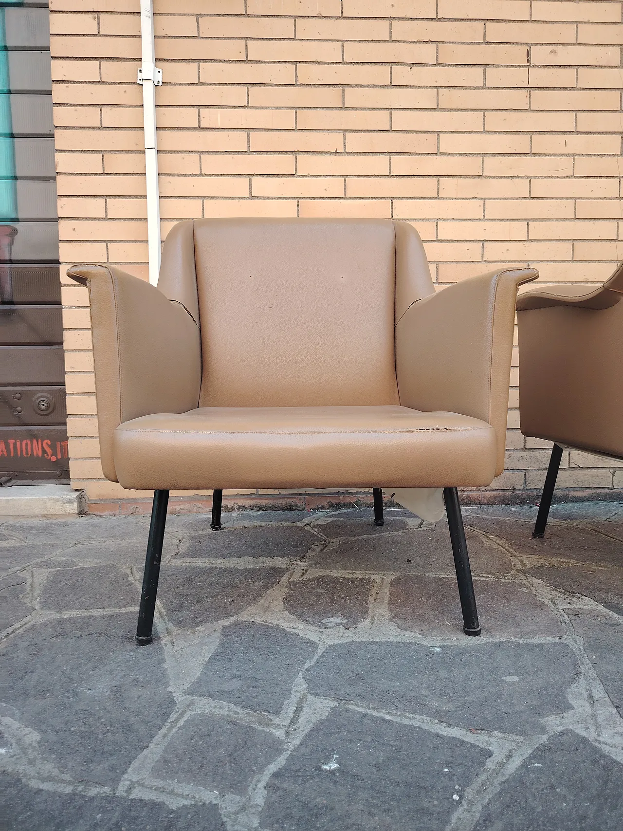 Pair of armchairs by Carlo Pagani for Arflex, 1950s 4