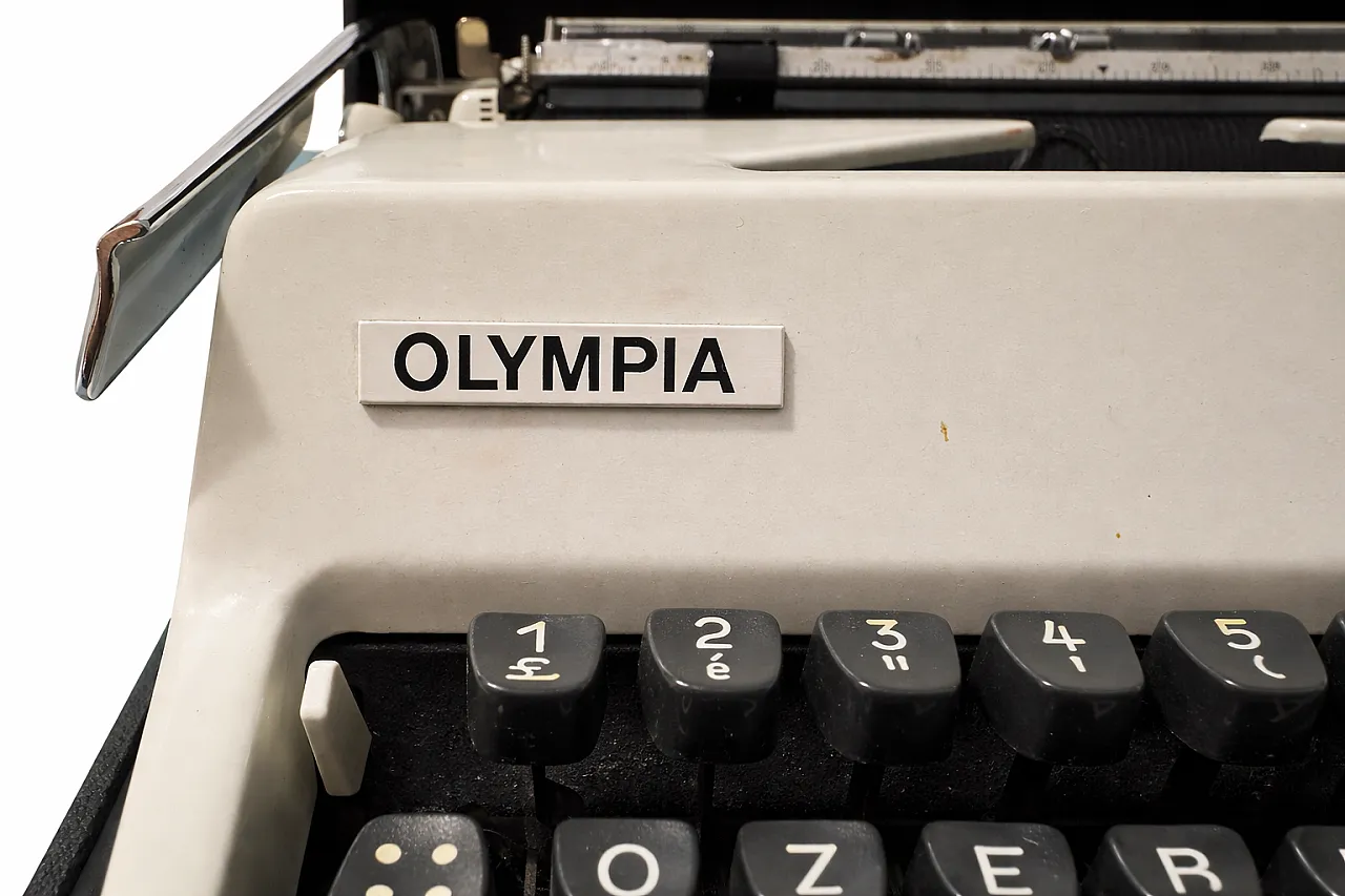 Macchina da scrivere Olympia Monica, anni ’70 7