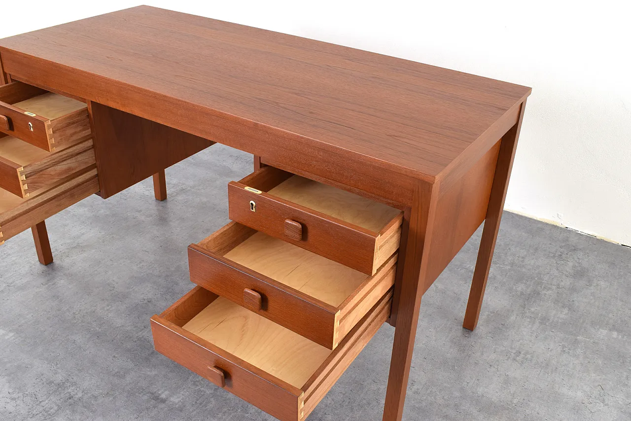 Scrivania Mid-Century in teak di Domino Møbler, Danimarca, anni '60. 16