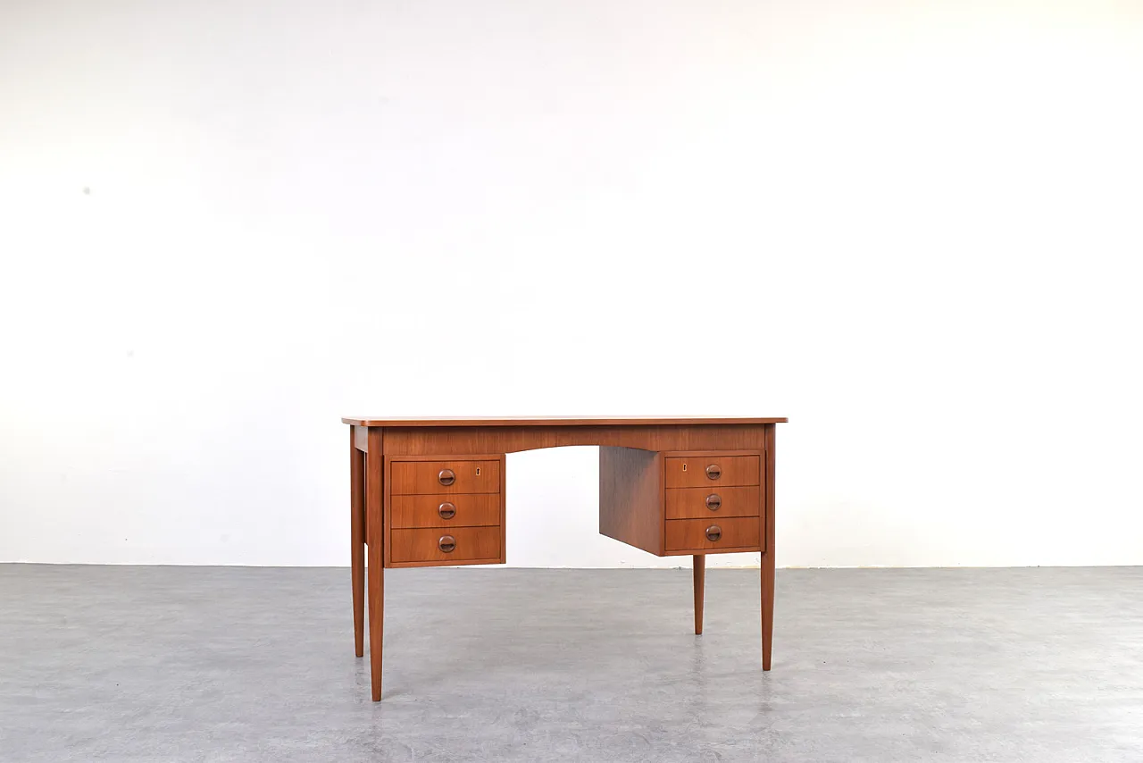 Scrivania Mid-Century in teak, Danimarca, anni '60. 2