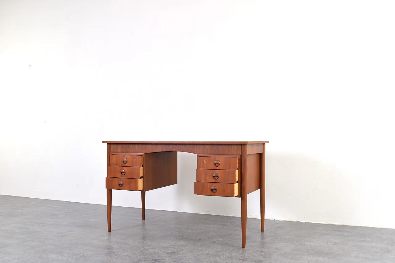 Scrivania Mid-Century in teak, Danimarca, anni '60. 12