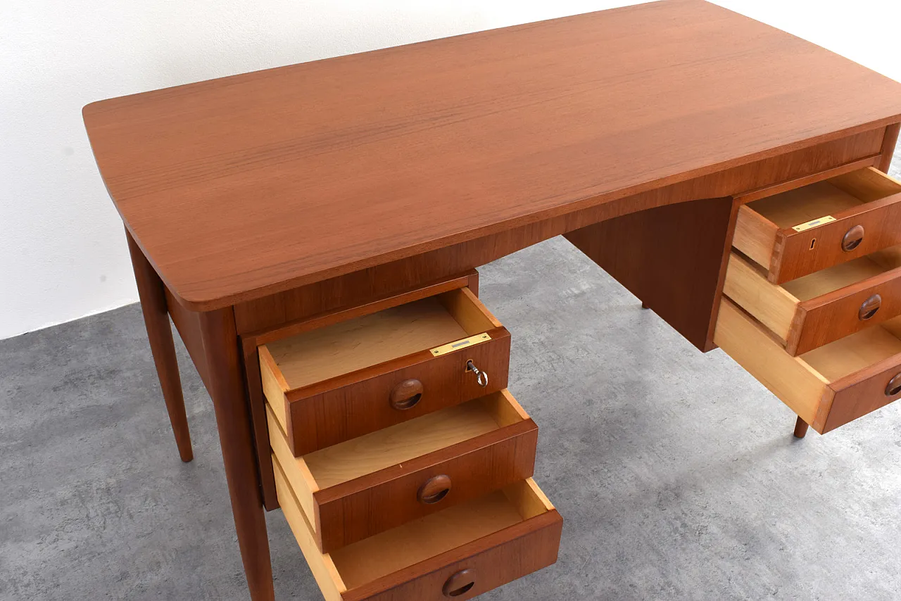 Scrivania Mid-Century in teak, Danimarca, anni '60. 16
