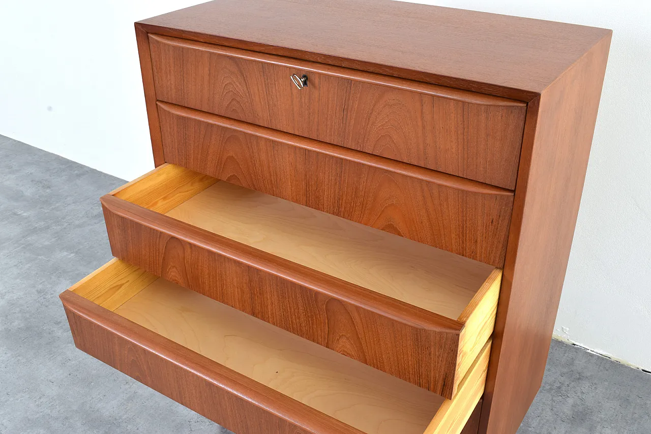 Cassettiera Mid-Century in teak, Danimarca, anni '60. 15