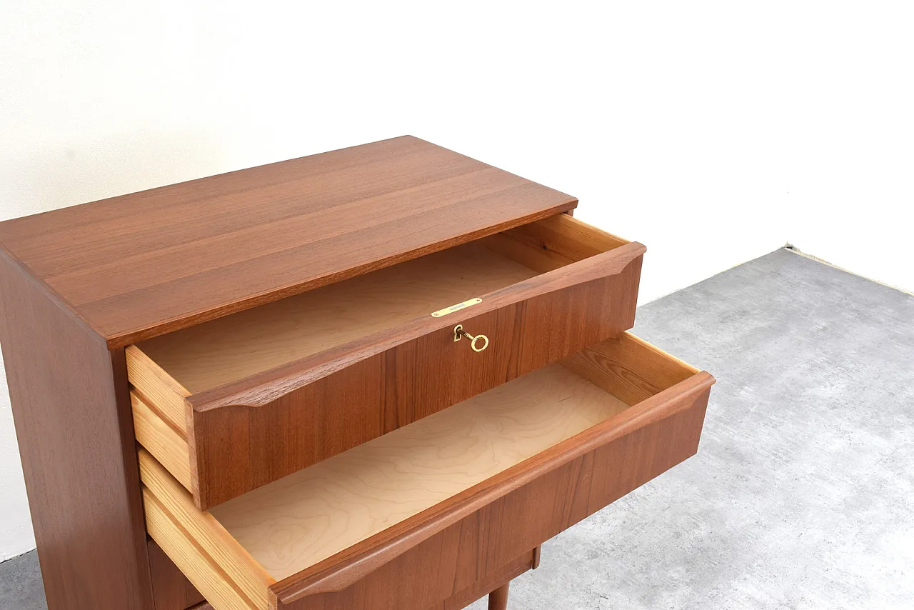 Cassettiera Mid-Century in teak, Danimarca, anni '60. 13