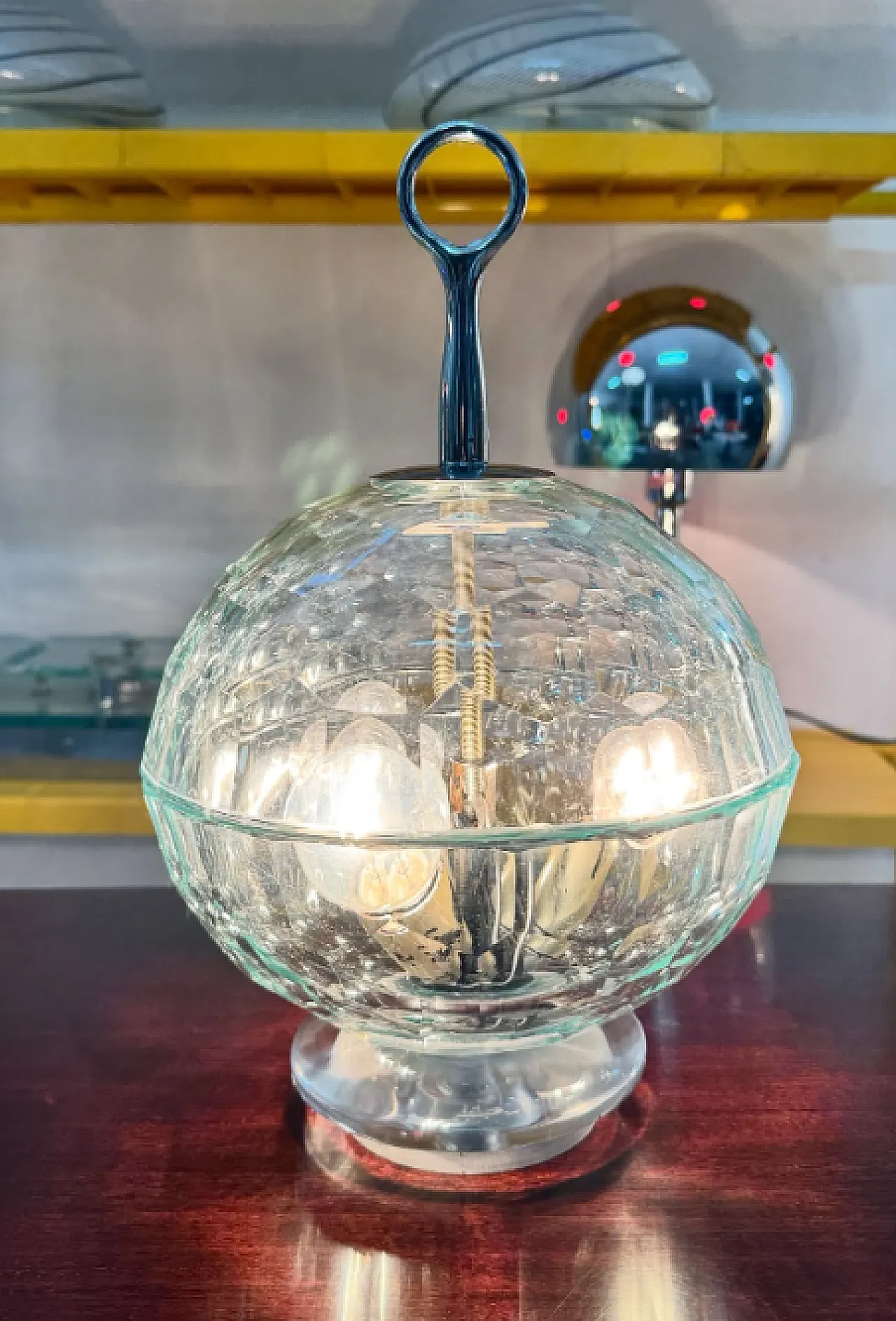 Lampada da tavolo in vetro molato di Murano, anni ’70 1