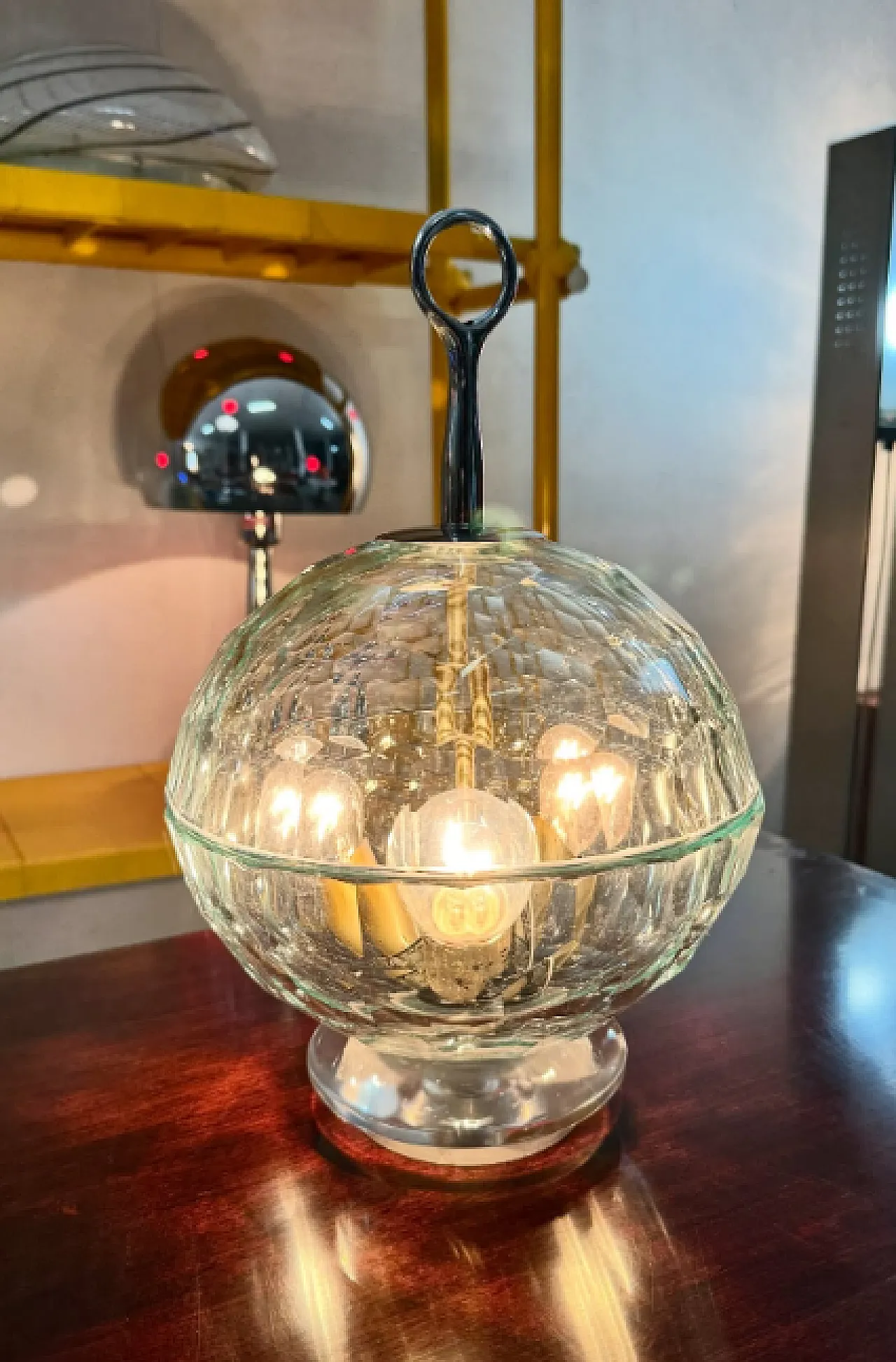 Lampada da tavolo in vetro molato di Murano, anni ’70 5