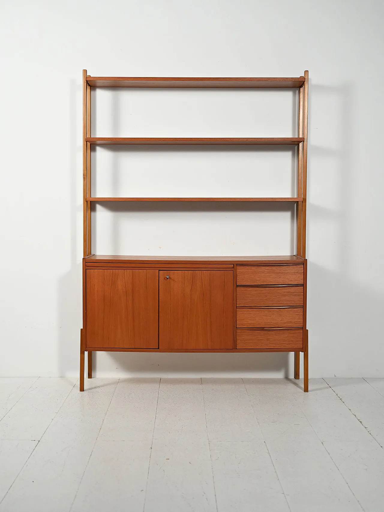 Scandinavian teak bookcase with extractable desk 2