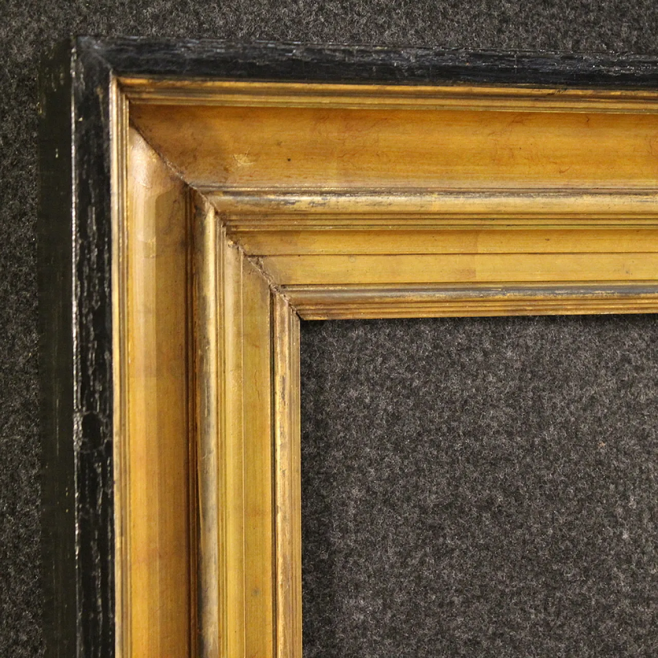 Dutch lacquered and gilded frame, 20th century 12