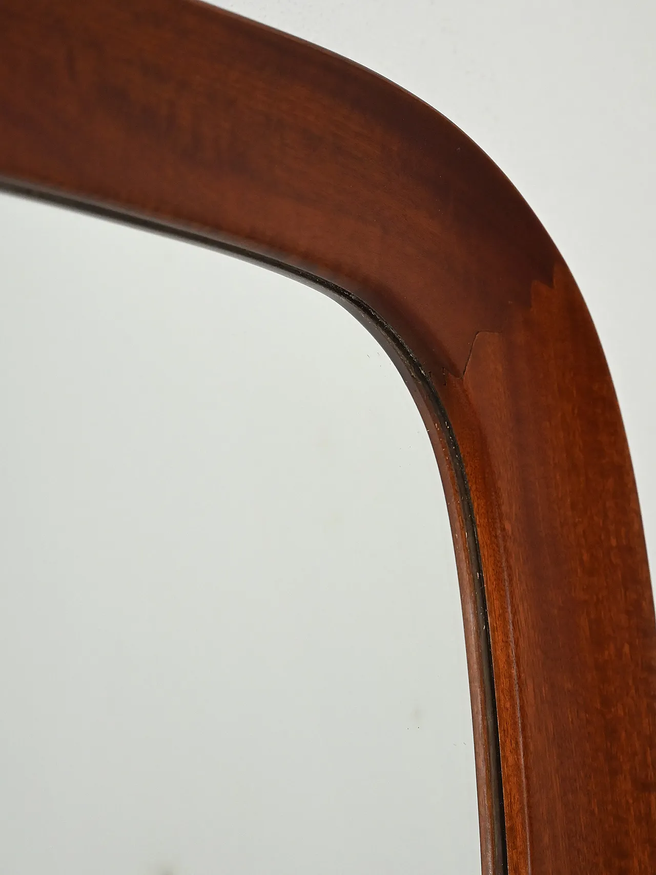 Specchio con cornice in mogano, anni '50 6