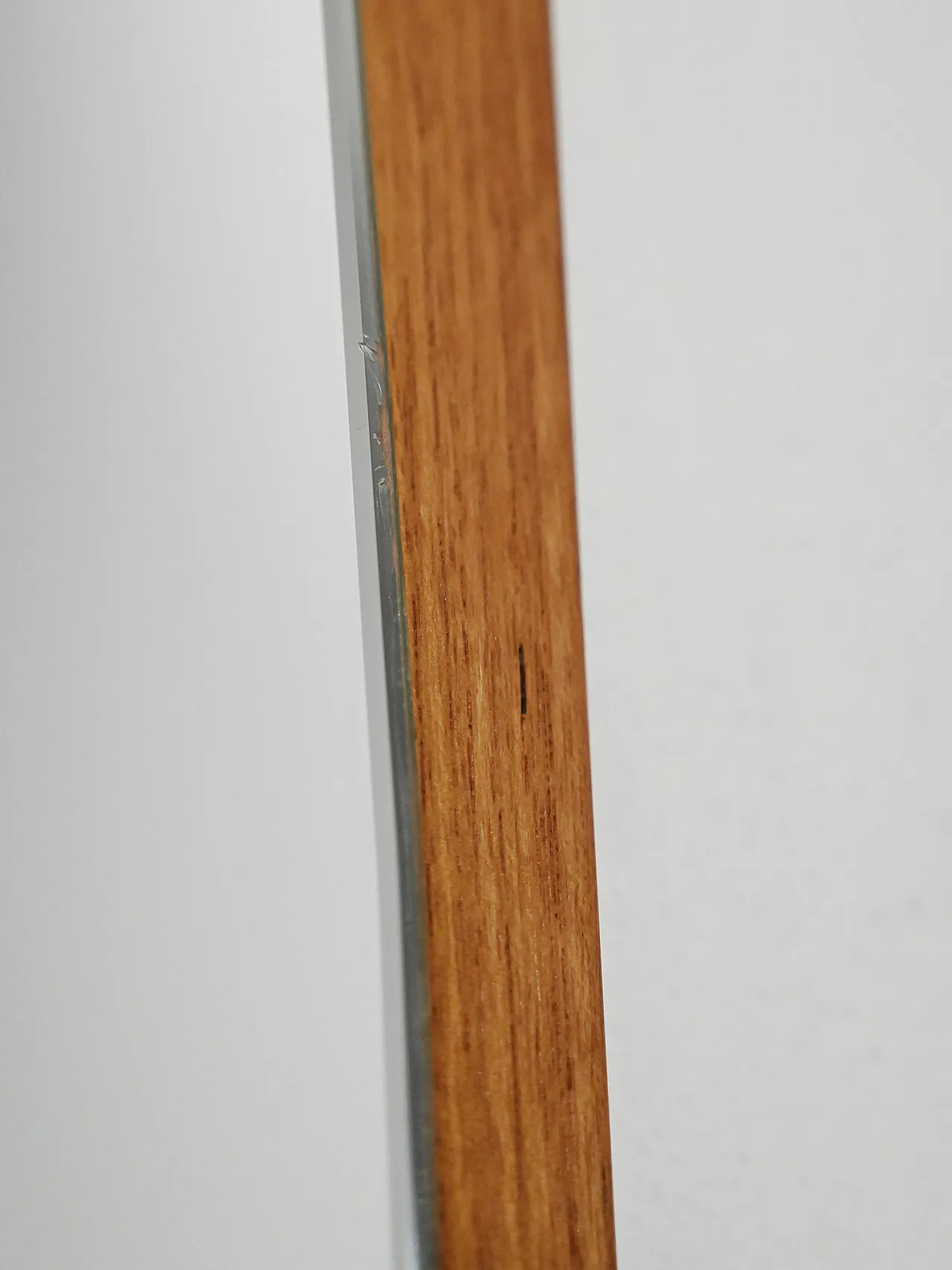 Specchio scandinavo sagomato in teak anni 60–70 7