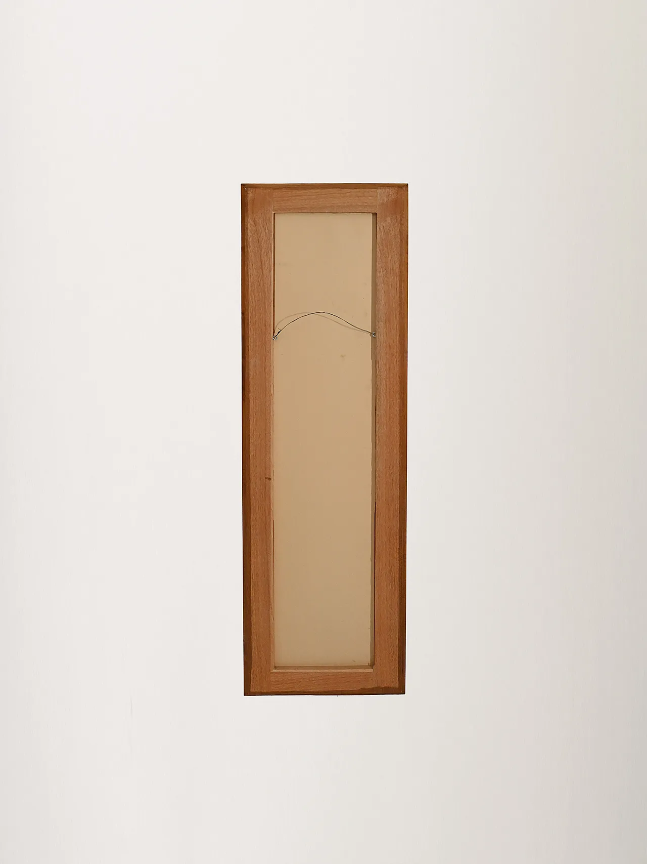 Specchio scandinavo sagomato in teak anni 60–70 8