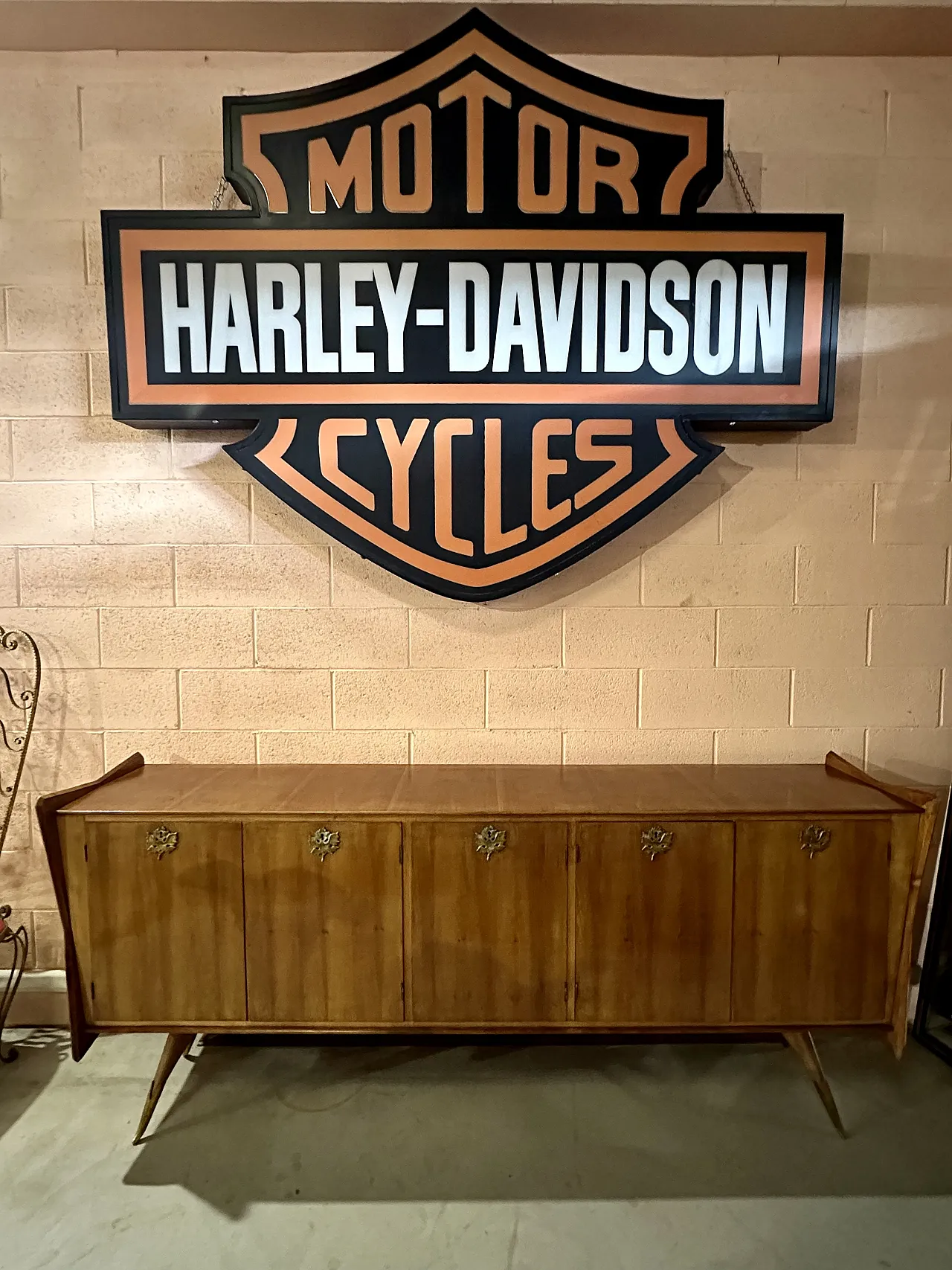 Sideboard by Vittorio Dassi in maple, brass friezes and feet, 1950s 2
