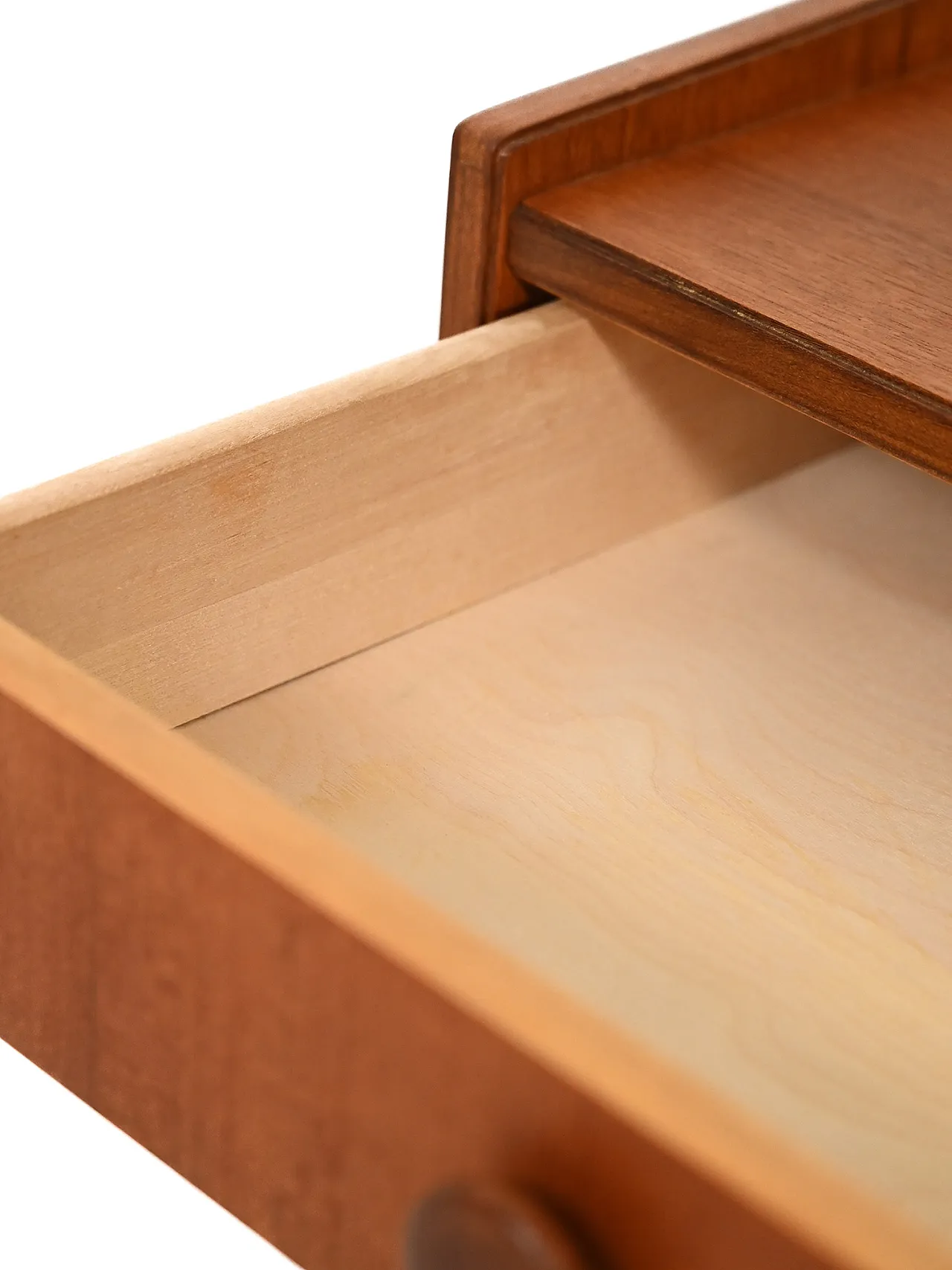 Scandinavian 1950s bedside table in teak 5