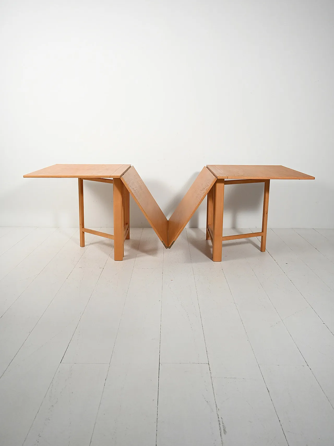 Folding table “Maria Flap” by Bruno Mathsson 1