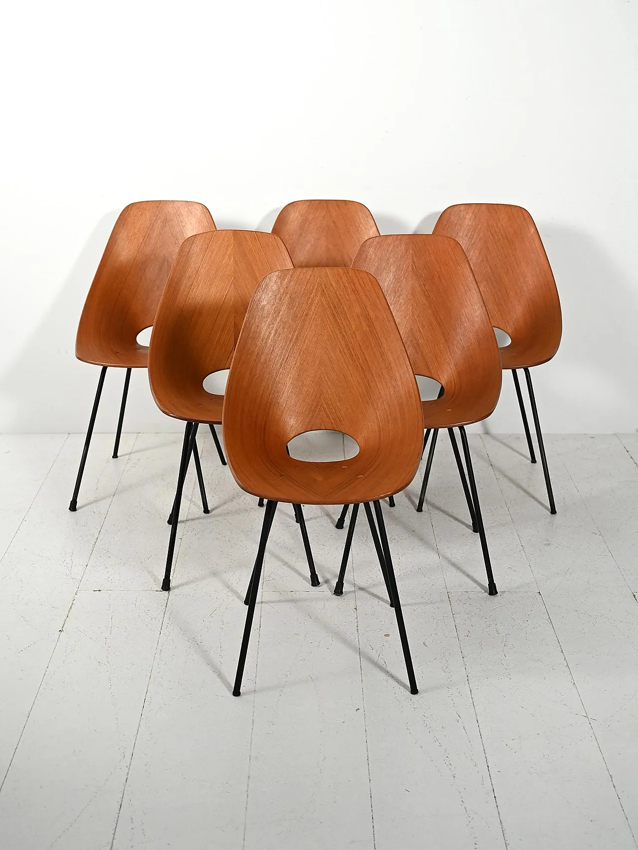6 Medea chairs by Vittorio Nobili in mahogany, 50s 1