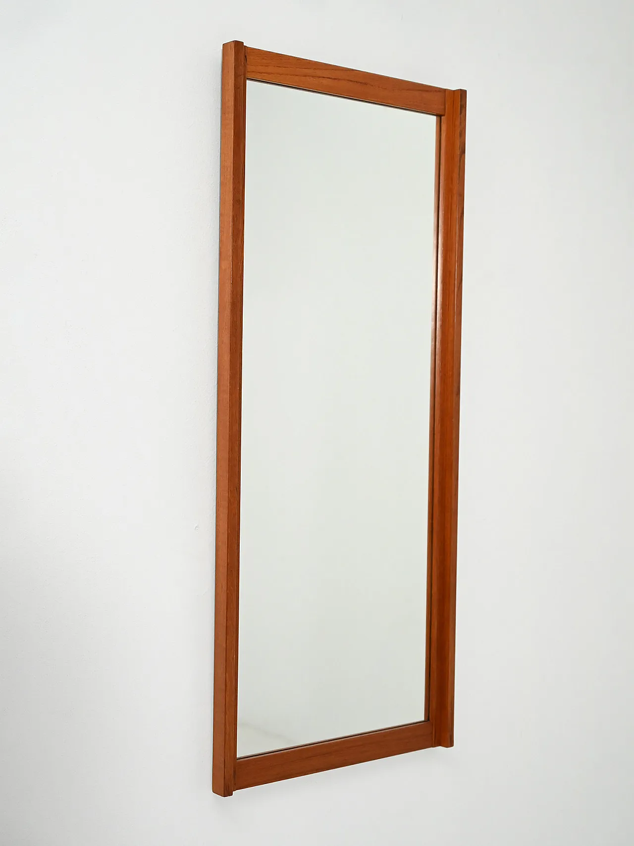 Specchio scandinavo in teak, anni '60 1
