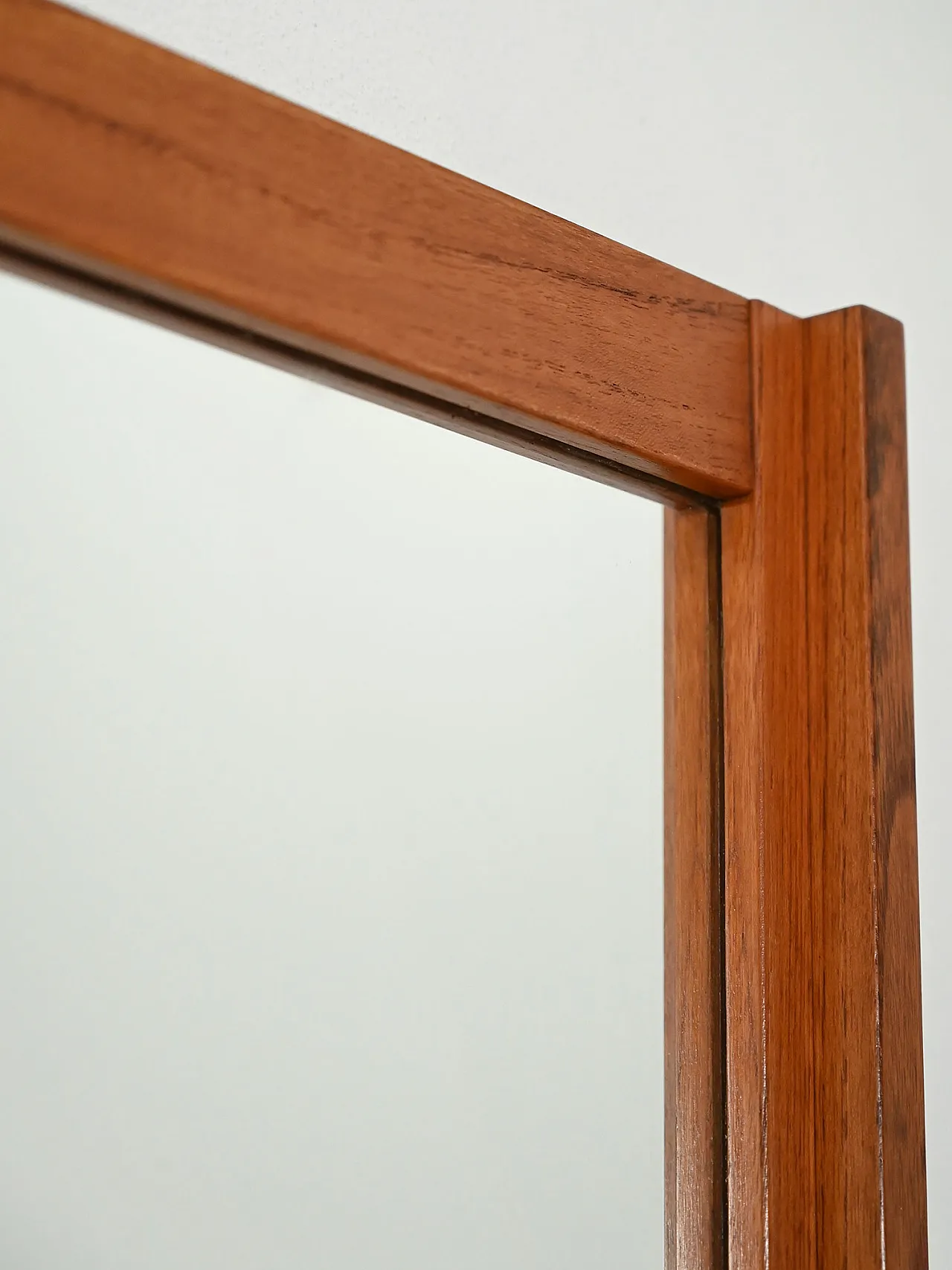 Specchio scandinavo in teak, anni '60 5
