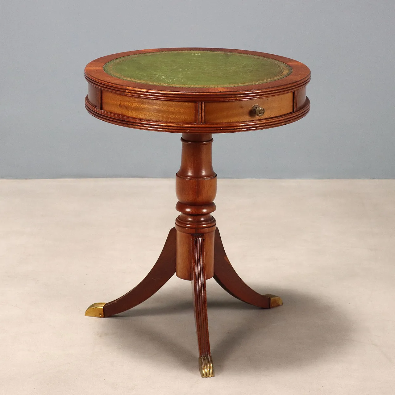 Tavolino in mogano, pelle, lamiera e ottone, '900 1