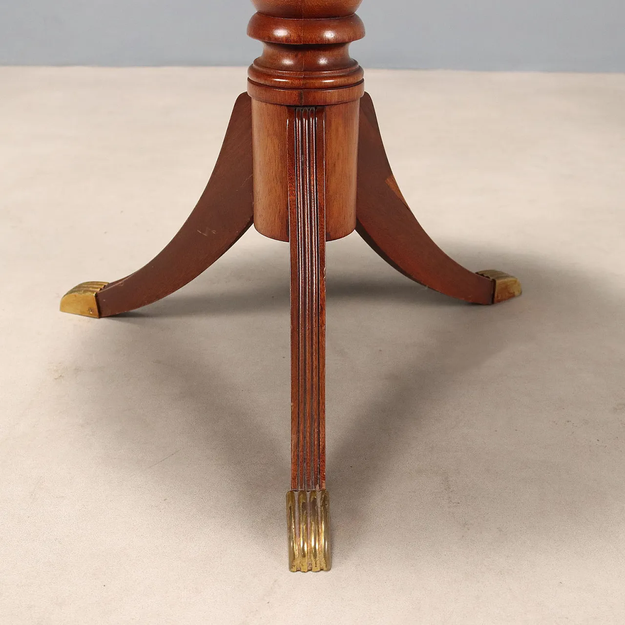 Tavolino in mogano, pelle, lamiera e ottone, '900 7