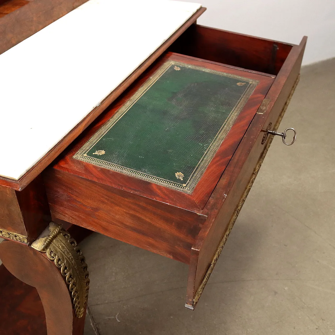 Toeletta Restaurazione con piano in marmo bianco, metà '800 10