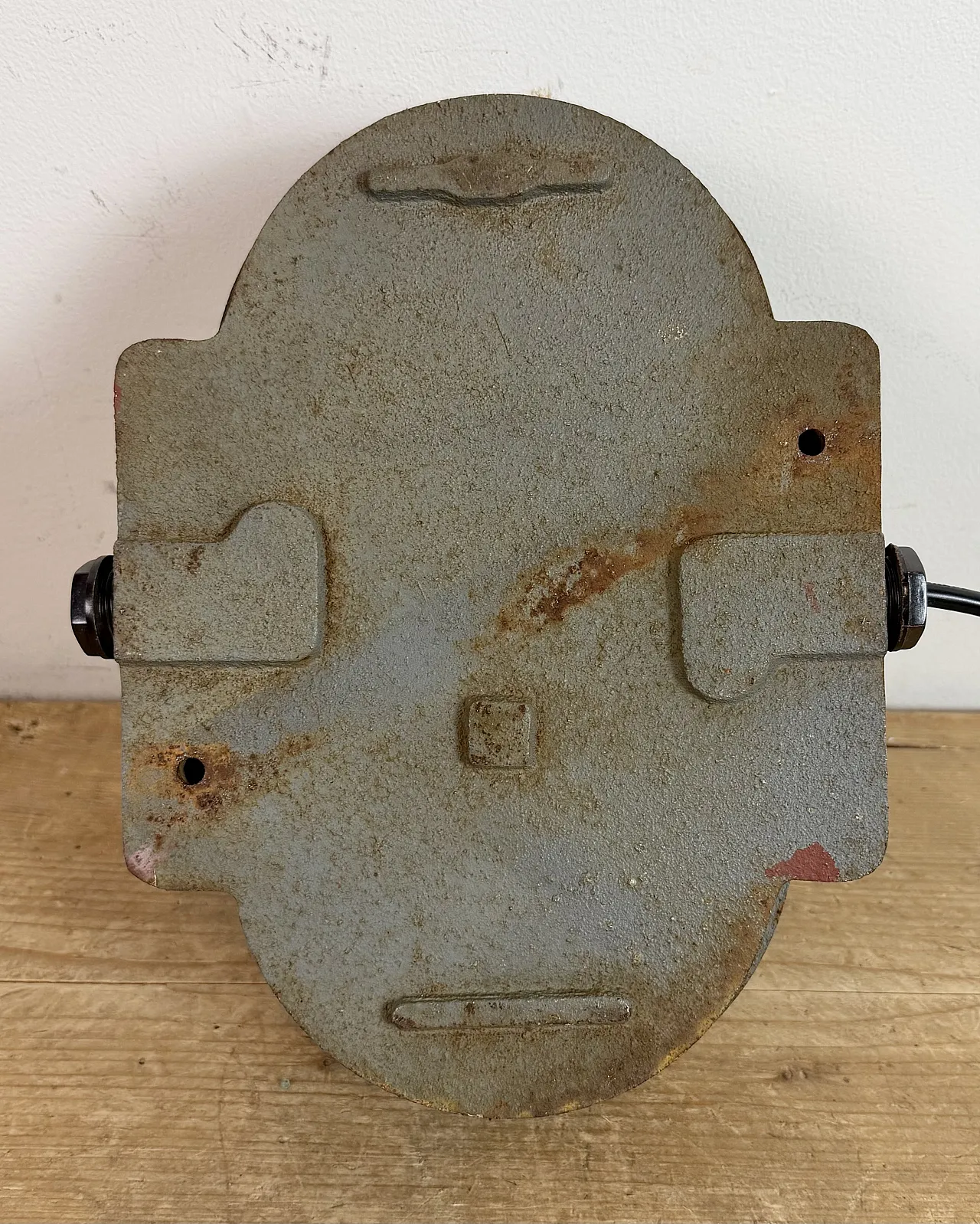 Grey Industrial Cast Iron Wall Light from Elektrosvit, 1960s 10