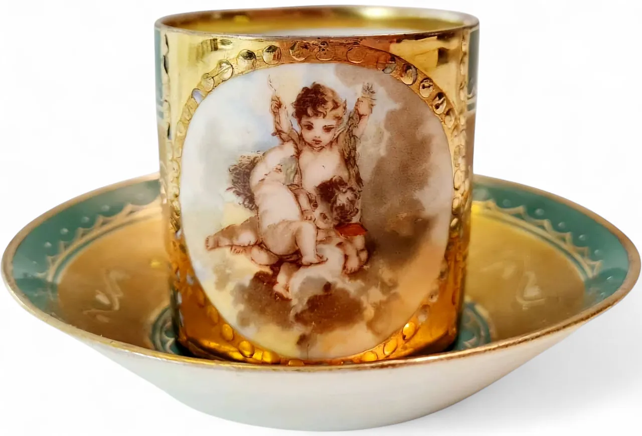Elegant demitasse cup with saucer *Royal Vienna*, 19th century 9