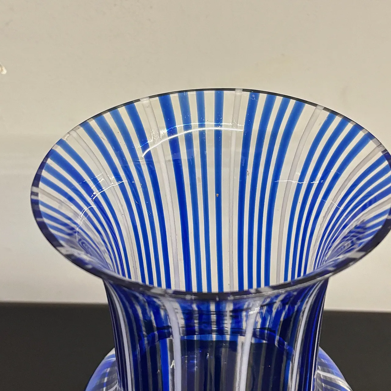 Vaso Vetro Murano a canne o filigrana, blu e vetro lattimo, anni '50 5