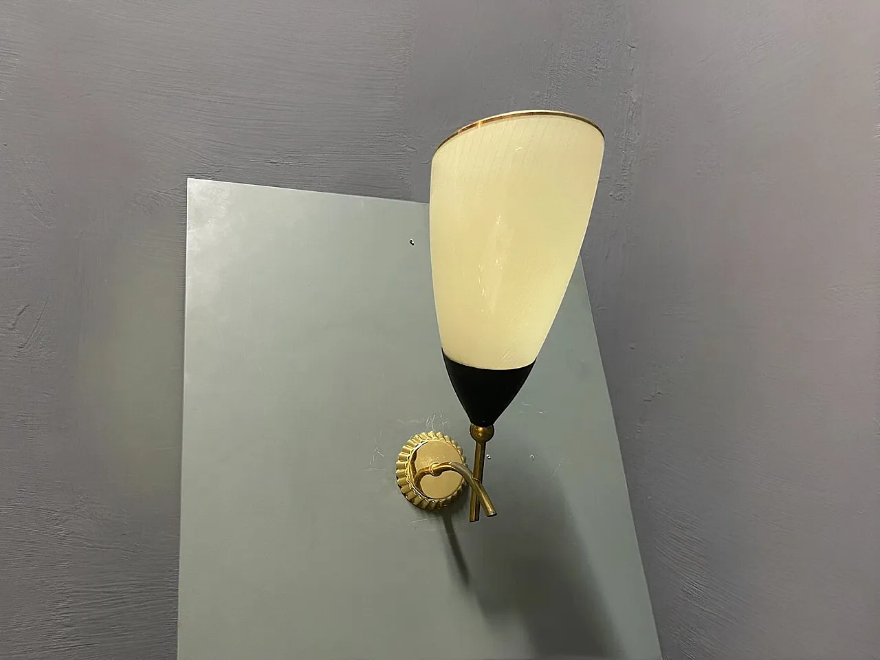 Pair of Stilnovo Style Italian Glass and Brass Wall Sconce, 1960s 2
