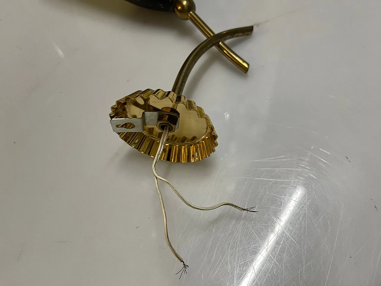 Pair of Stilnovo Style Italian Glass and Brass Wall Sconce, 1960s 7