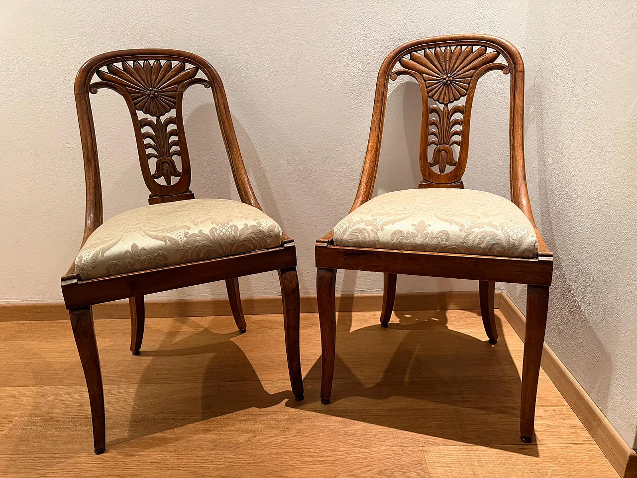 Pair of Neoclassical Style M‑Century Chairs in Carved Walnut, Italy, 1950s 1