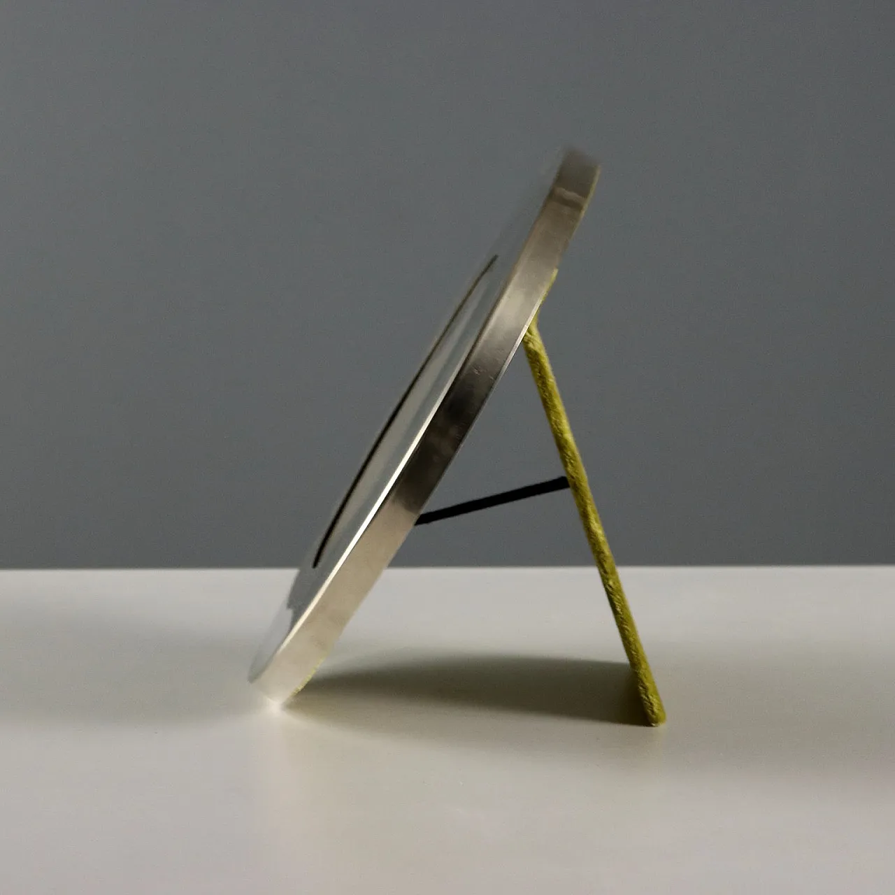 Gabriella Crespi photo holder, 20th century 4