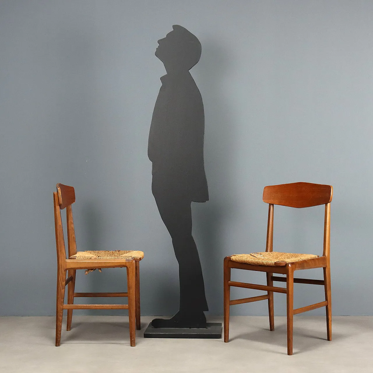 Pair of chairs in wood, 1950s 3